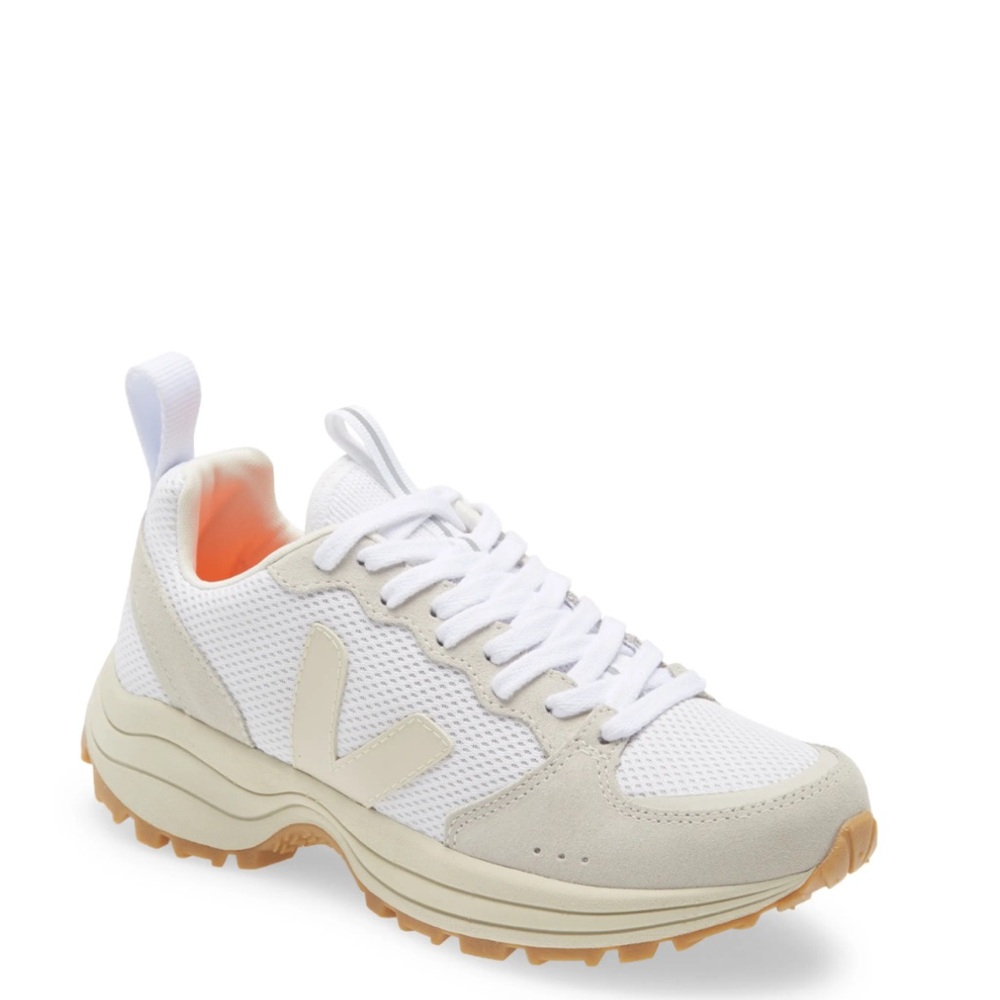 Veja Women's Venturi White and Cream Sneakers